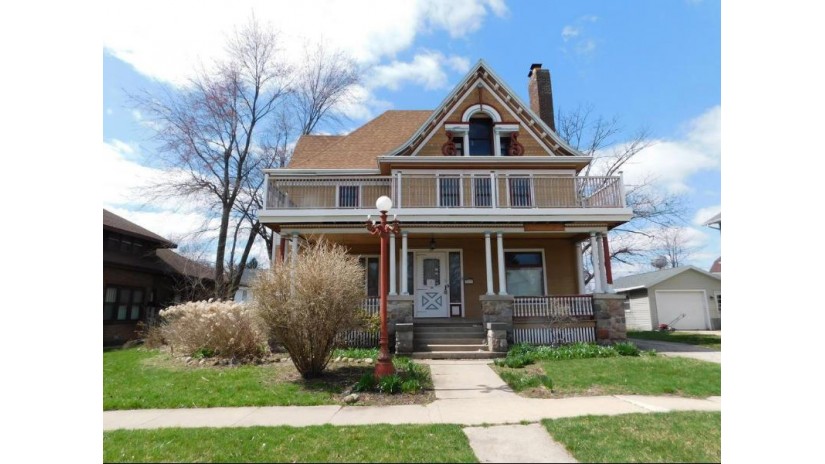 130 S 4th St Delavan, WI 53115 by NextHome Success-Ft Atkinson $130,000