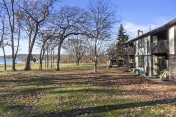 33 Driftwood Ct C, Williams Bay, WI 53191-9628