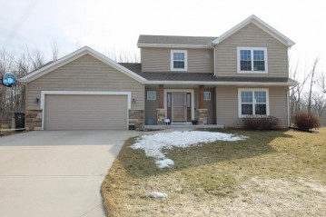 353 Deer Meadow Dr, Fredonia, WI 53021