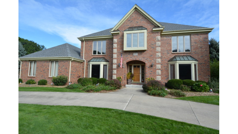 5115 Ravenswood Ln Wind Point, WI 53402 by Shorewest Realtors $675,000