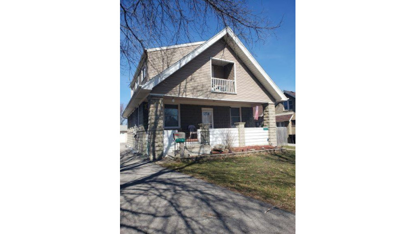 1220 Rawson Ave South Milwaukee, WI 53172 by Homestead Realty, Inc $259,900