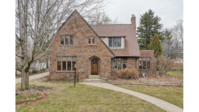 7720 Rogers Ave Wauwatosa, WI 53213 by Firefly Real Estate, LLC $609,900