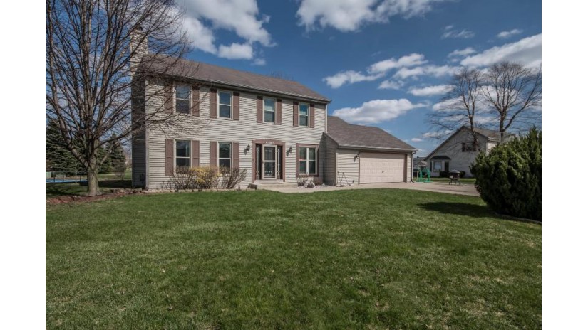 W198N11382 Jamestree Rd Germantown, WI 53022 by Victory Realty Elite $374,900