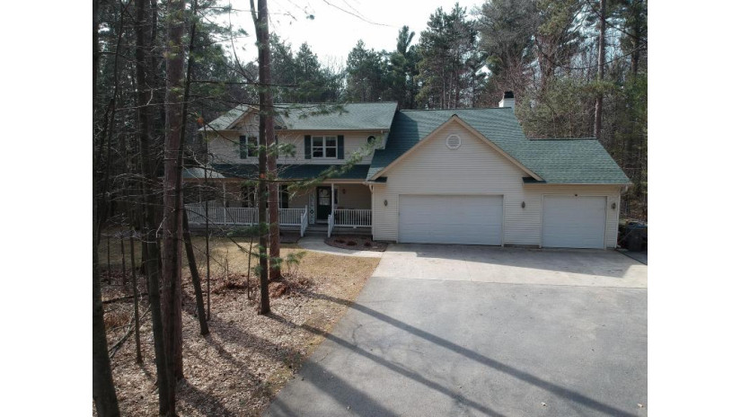 N2585 Autumn Ln Peshtigo, WI 54143 by Broadway Real Estate $299,900