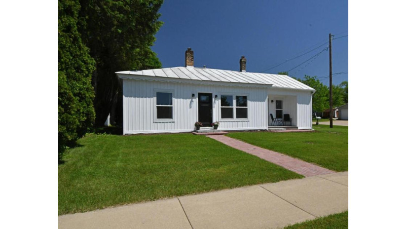 1104 W Main St Princeton, WI 54968 by Emmer Real Estate Group $129,900