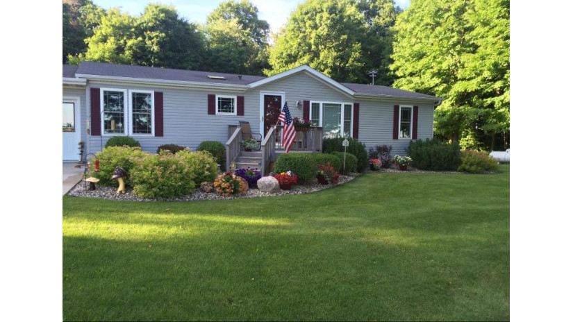 W3340 Zangl Rd Leroy, WI 53006 by Coldwell Banker Real Estate Group-Mayville $189,900