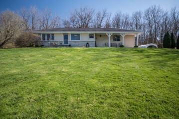 2915 Silvernail Rd, Waukesha, WI 53072-5412