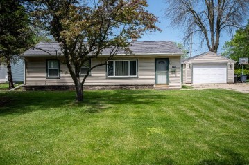 12828 W Stark St, Butler, WI 53007-1430