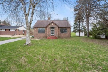 35 E Water St, Kiel, WI 53042