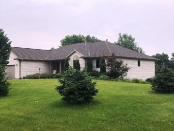 W7527 County Dr, Beaver Dam, WI 53916-9394