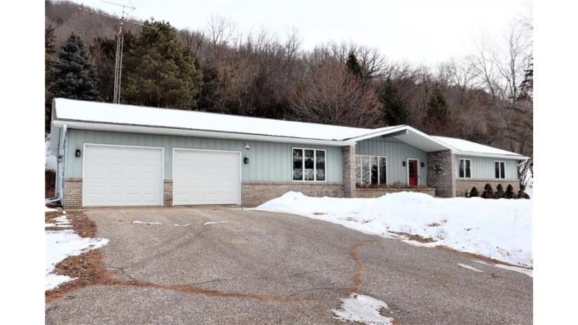 S2248 State Rd. 35 Alma, WI 54610 by Hansen Real Estate Group $419,000