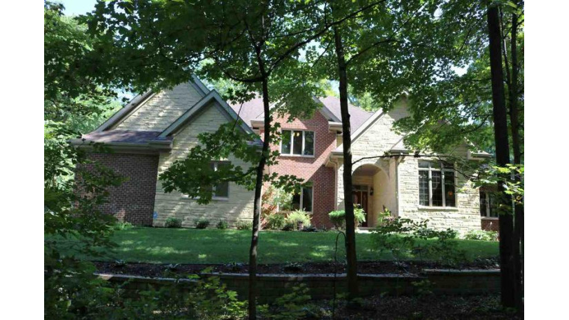 838 Riverside Road Belvidere, IL 61008 by Key Realty, Inc. $475,000