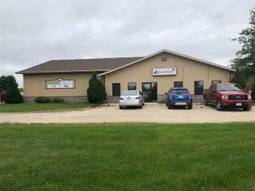 701 Hwy R, Denmark, WI 54208