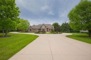 8224 Golf Course Drive, Clayton, WI 54956-9022