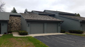 1828 Lake Largo Drive, Green Bay, WI 54311-7394