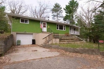 W8456 Clearwater Avenue, Dakota, WI 54982