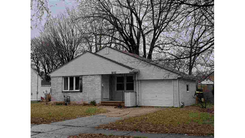 852 Colonial Avenue Green Bay, WI 54304 by Red Key Real Estate, Inc. $109,900