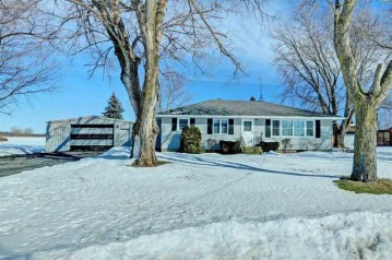 1010 Paramount Drive, Stockbridge, WI 53014