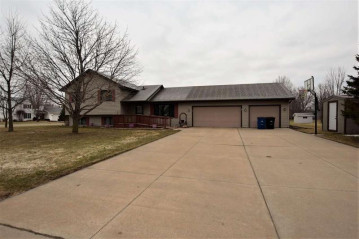 625 Tori Street, Omro, WI 54963