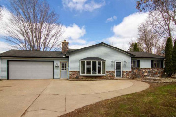 201 Lakeside Drive, Clintonville, WI 54929