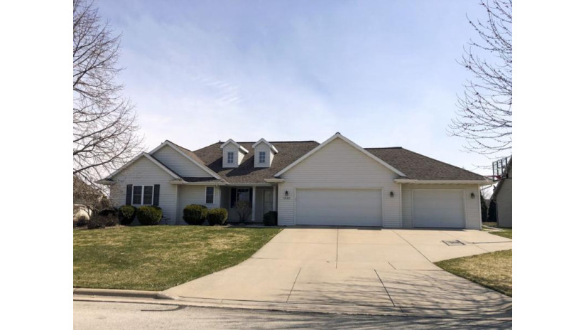 1761 Cinnabar Way Bellevue, WI 54311 by Shorewest Realtors $289,900