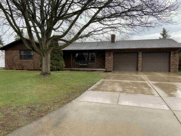 213 E Glenbrook Drive, Pulaski, WI 54162-9411