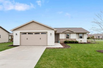 645 Carefree Court, Combined Locks, WI 54113