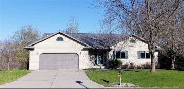 68 Shore Drive, Clintonville, WI 54929