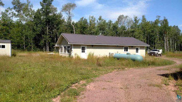 2659 North Shore Rd, Lapointe, WI 54850