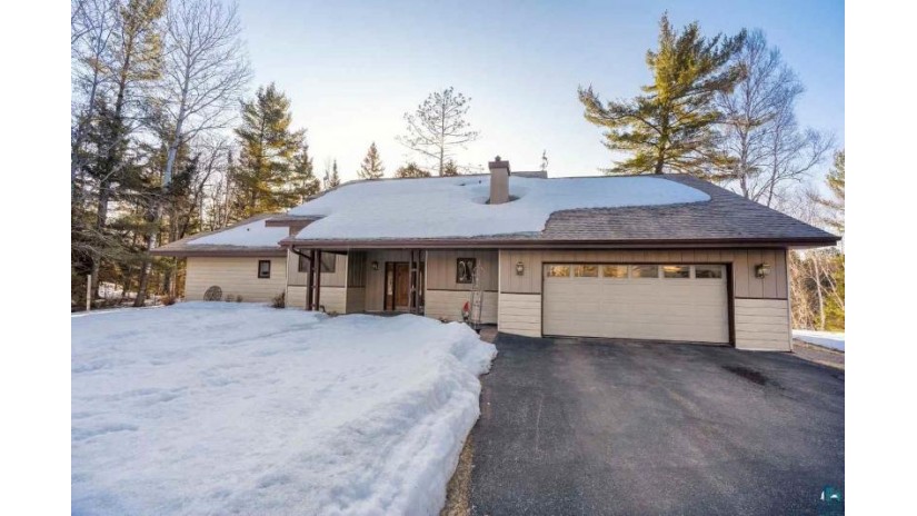 5 Badger Dr Superior, WI 54880 by Coldwell Banker East West Superior $500,000