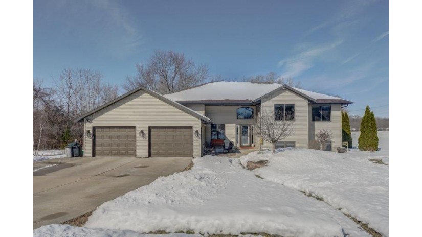 220 Lu Foster Ln Merrimac, WI 53561 by Realty Executives Cooper Spransy $384,900