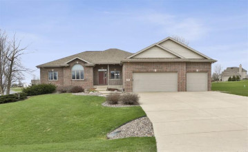 2981 Bunker View Dr, Bristol, WI 53590