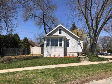 3140 St Paul Ave, Blooming Grove, WI 53714