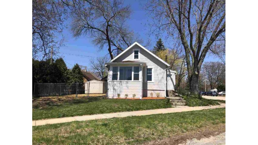 3140 St Paul Ave Blooming Grove, WI 53714 by Century 21 Affiliated $195,000