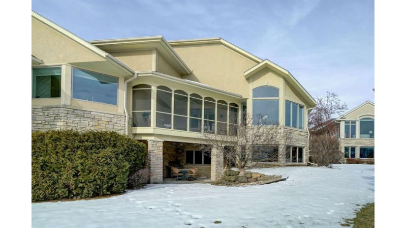 3821 Signature Dr Middleton, WI 53562 by T. Wall Enterprises Mgt, Llc $730,000