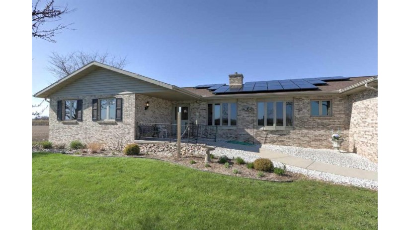 N2712 Gruhn Rd Fountain Prairie, WI 53925 by Turning Point Realty $399,900