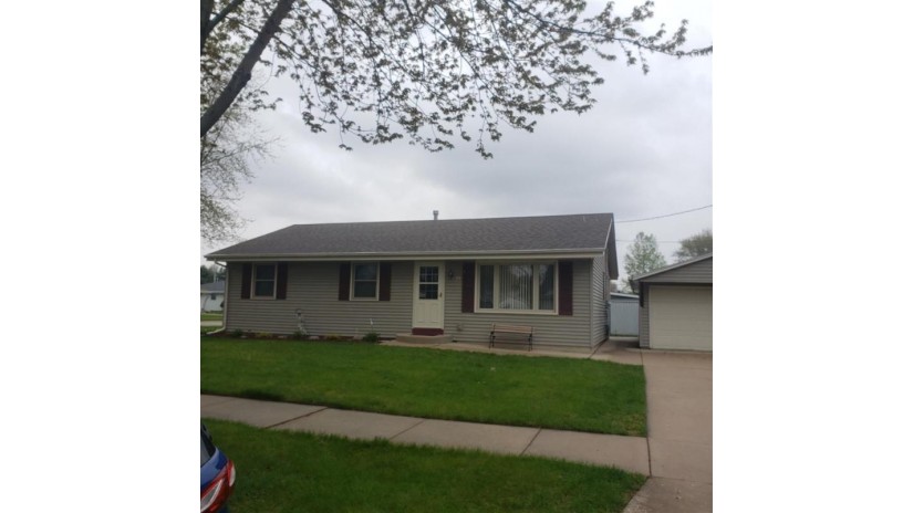 35 S Sumac Dr Janesville, WI 53545 by First Weber Inc $164,900