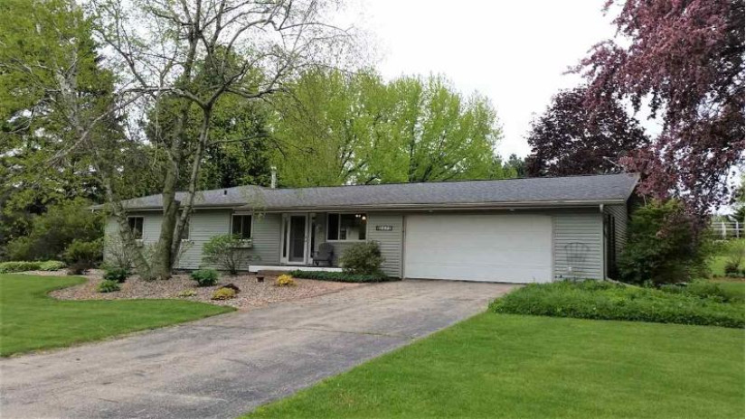 2075 Bonnie Ln Pleasant Springs, WI 53589 by Coldwell Banker Real Estate Gr $369,900