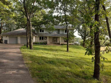 3269 Lee South Ct, McFarland, WI 53558