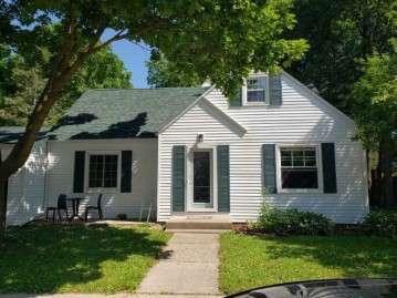 1442 Ray St, Black Earth, WI 53515