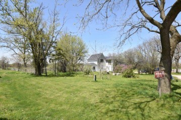 4548 Hwy 39, Mineral Point, WI 53565
