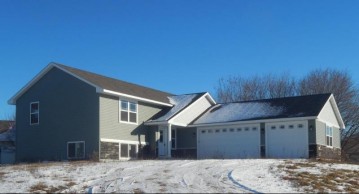 1820 Rotterdam Ave, Baldwin, WI 54002