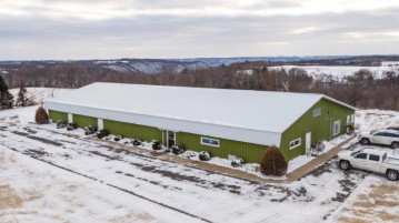 S3135 County Road M, Fountain City, WI 54629