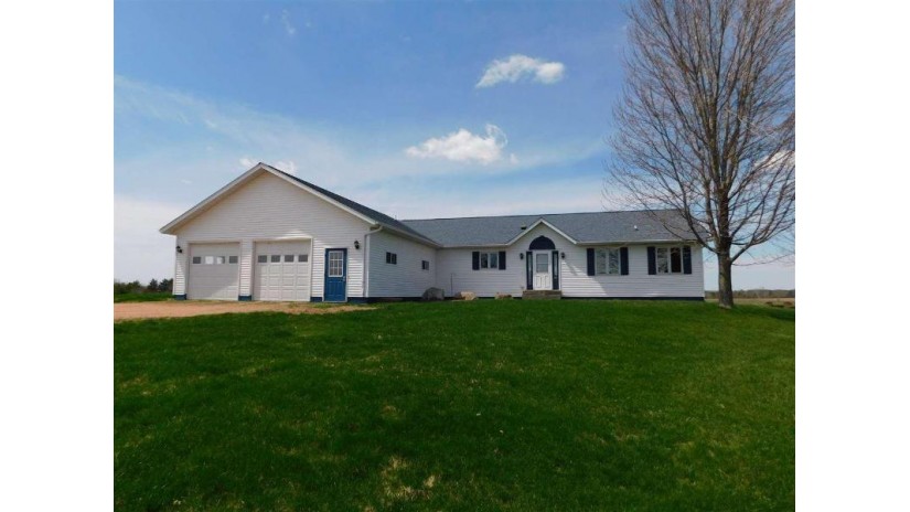 W6928 Chili Road Neillsville, WI 54456 by Coldwell Banker Brenizer $249,900