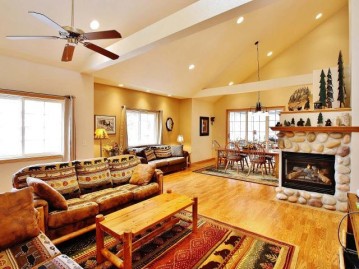 740 Rivers Edge Dr B, Eagle River, WI 54521