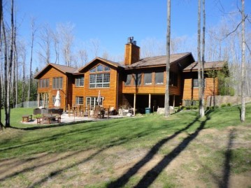 9697 Basswood Ridge Ln, Presque Isle, WI 54557