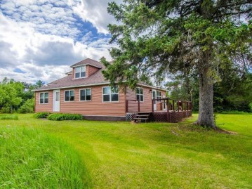 7435 County Line Rd, Armstrong Creek, WI 54103