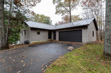 8949 North Shore Dr, Amherst, WI 54407