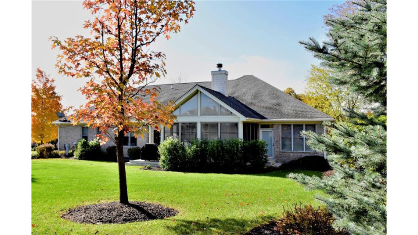 1280 Masters Rd 20-29 Geneva, WI 53147 by Keefe Real Estate, Inc. $585,000