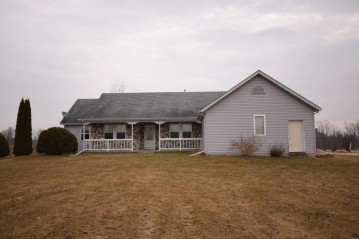 3044 Jackson Dr, Jackson, WI 53037-9737